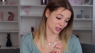 German Youtuber Anne Wuensche