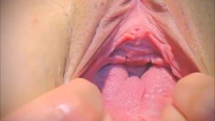 Amateur Young Babe Opens And Gapes Pussy On Webcam - CoViD-88