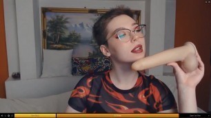girl loves to suck dicks