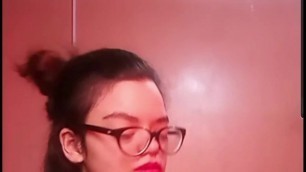 Facecast girl shows her pussy public chat