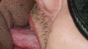 Amateur couple, hubby licks his pregnant wife’s pussy
