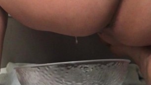 I like to play squirting games after school