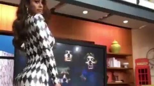 Yanet Garcia Shows Off Ass
