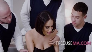 Wished for a mom on christmas &lpar;freeuse gangbang&rpar;