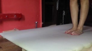 Cock crush dancing Porn Videos