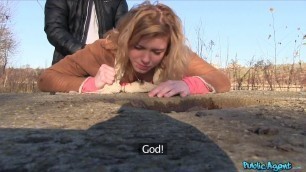 Public Agent Grateful Babe shows her Gratidude with an Outdoor Blowjob and Fuck Porn Videos